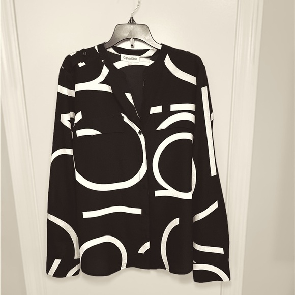 Calvin Klein Black & White long sleeve Logo Button Down Blouse Size; Small - Picture 2 of 7